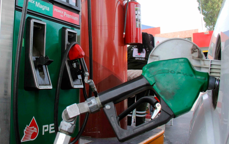 No habrá prórroga para nueva NOM de despacho de gasolina: Economía